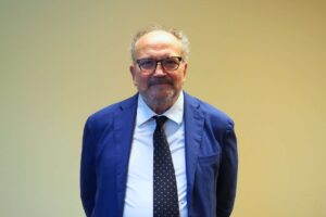 IBD and the microbiome: between biological complexity and emerging therapeutic signals