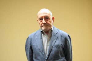 A whole-tomato approach to functional nutrition, inflammation, and microbiome modulation